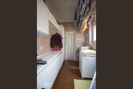 Casa à venda com 255m², 3 quartos e 2 vagasÁrea de Serviço