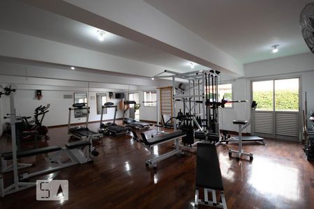 Apartamento à venda com 74m², 2 quartos e 1 vagaArea Comum Academia