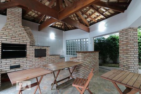 Apartamento à venda com 74m², 2 quartos e 1 vagaArea Comum  Churrasqueira