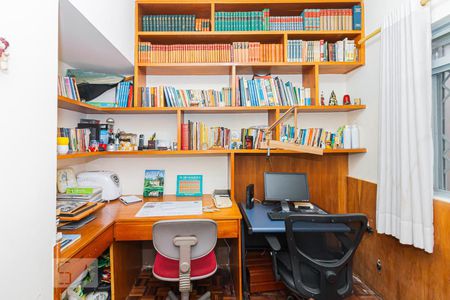 Casa à venda com 430m², 3 quartos e 6 vagasQUARTO 4