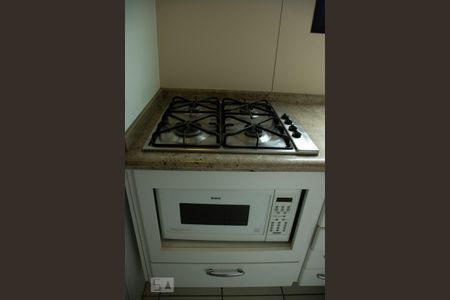 Apartamento para alugar com 110m², 2 quartos e 2 vagas Apartamento para alugar com 110m², 2 quartos e 2 vagasCozinha