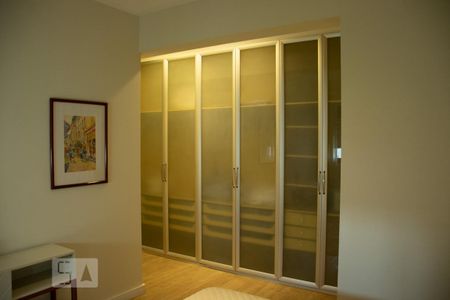Apartamento para alugar com 110m², 2 quartos e 2 vagas Apartamento para alugar com 110m², 2 quartos e 2 vagasSuíte