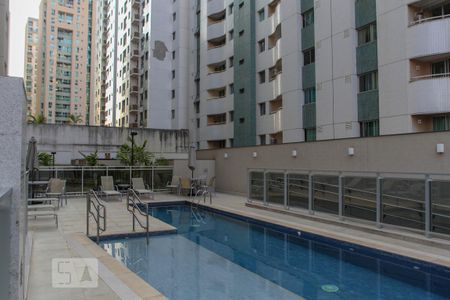 Apartamento para alugar com 53m², 2 quartos e 1 vagaArea Comum - Piscina