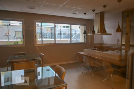 Apartamento para alugar com 53m², 2 quartos e 1 vagaArea Comum