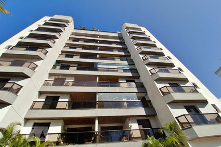 Apartamento para alugar com 135m², 3 quartos e 2 vagasFachada