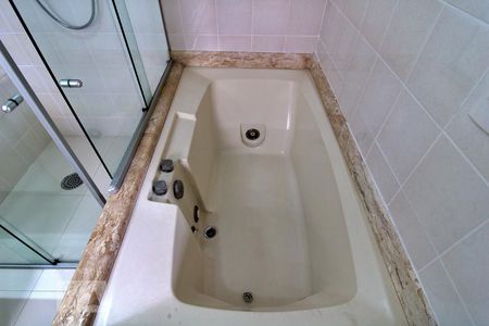 Apartamento para alugar com 135m², 3 quartos e 2 vagasBanheiro da Suíte 1
