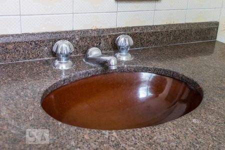 Apartamento à venda com 85m², 2 quartos e sem vagaBanheiro