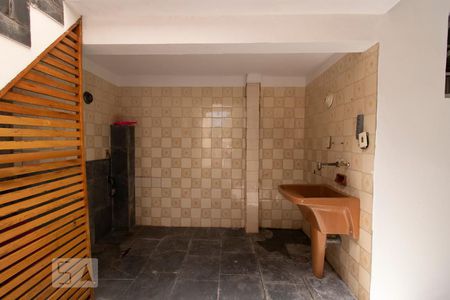 Casa à venda com 190m², 4 quartos e 2 vagas Casa à venda com 190m², 4 quartos e 2 vagasÁrea de Serviço