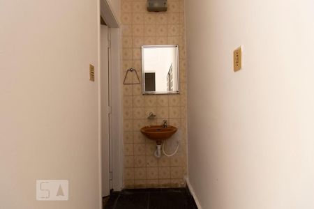 Casa à venda com 190m², 4 quartos e 2 vagas Casa à venda com 190m², 4 quartos e 2 vagasLavabo