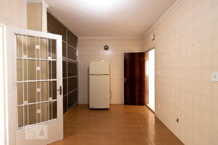 Casa à venda com 190m², 4 quartos e 2 vagas Casa à venda com 190m², 4 quartos e 2 vagasCozinha