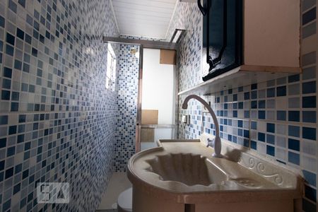 Casa à venda com 190m², 4 quartos e 2 vagas Casa à venda com 190m², 4 quartos e 2 vagasBanheiro Suíte - Quarto 4