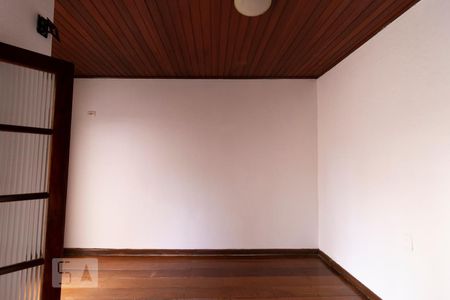 Casa à venda com 190m², 4 quartos e 2 vagas Casa à venda com 190m², 4 quartos e 2 vagasQuarto 4 - Suíte