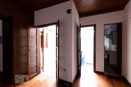 Casa à venda com 190m², 4 quartos e 2 vagas Casa à venda com 190m², 4 quartos e 2 vagasQuarto 4 - Suíte