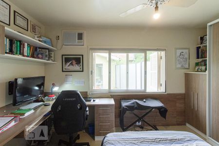 Casa à venda com 366m², 3 quartos e 3 vagasQuarto 2