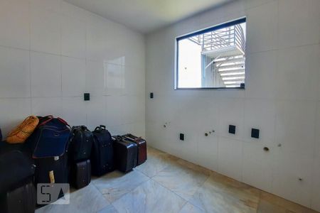 Casa à venda com 340m², 3 quartos e 6 vagasÁrea de Serviço