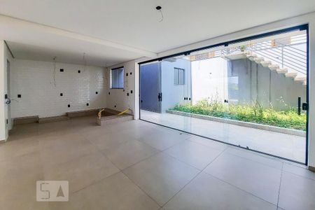 Casa à venda com 340m², 3 quartos e 6 vagascopa/Sala de Jantar