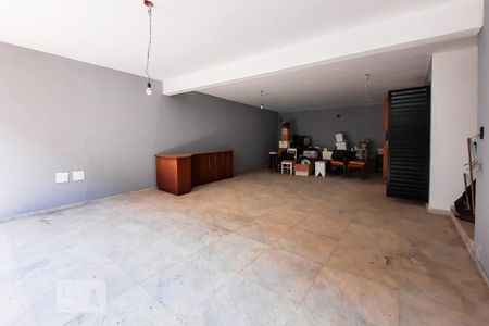Casa à venda com 340m², 3 quartos e 6 vagasGaragem
