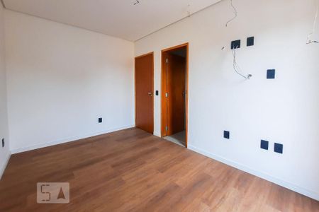 Casa à venda com 340m², 3 quartos e 6 vagasSuíte 1