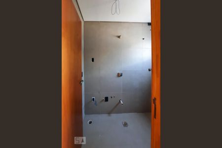 Casa à venda com 340m², 3 quartos e 6 vagasBanheiro da Suíte 3