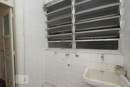 Apartamento à venda com 67m², 2 quartos e 1 vagaÁrea de Serviço