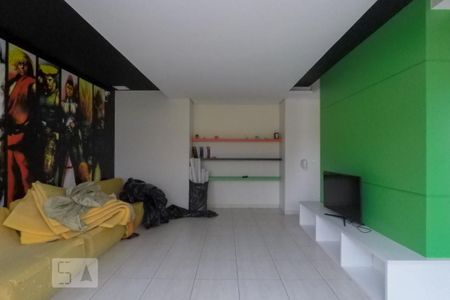 Apartamento para alugar com 81m², 3 quartos e 2 vagas Apartamento para alugar com 81m², 3 quartos e 2 vagasSala de TV em reforma
