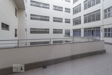 Vista da sala  de apartamento para alugar com 3 quartos, 80m² em Centro, Belo Horizonte