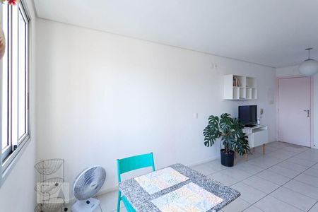 Sala  de apartamento para alugar com 3 quartos, 80m² em Centro, Belo Horizonte
