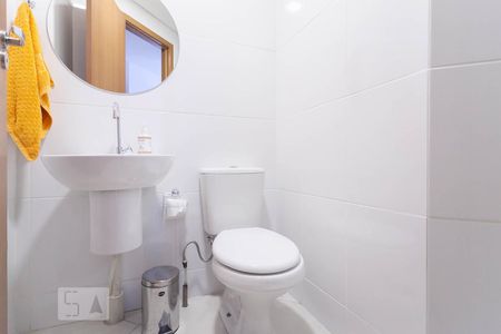 Apartamento para alugar com 80m², 3 quartos e sem vagaBanheiro social 