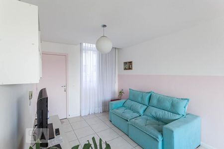 Sala  de apartamento para alugar com 3 quartos, 80m² em Centro, Belo Horizonte