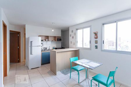 Sala  de apartamento para alugar com 3 quartos, 80m² em Centro, Belo Horizonte