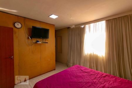 Apartamento à venda com 80m², 3 quartos e 5 vagasQuarto 3