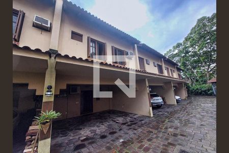 Casa de condomínio à venda com 205m², 3 quartos e 2 vagas Casa de condomínio à venda com 205m², 3 quartos e 2 vagasFachada da Casa