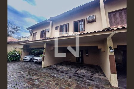 Casa de condomínio à venda com 205m², 3 quartos e 2 vagas Casa de condomínio à venda com 205m², 3 quartos e 2 vagasFachada da Casa