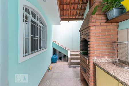 Casa à venda com 240m², 4 quartos e 2 vagasQuintal