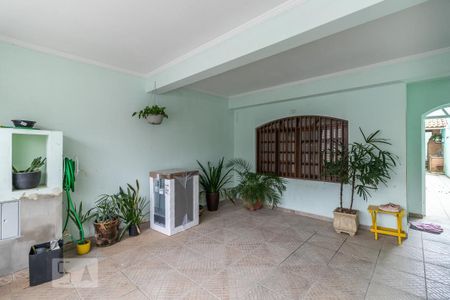 Casa à venda com 240m², 4 quartos e 2 vagasGaragem