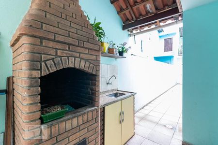 Casa à venda com 240m², 4 quartos e 2 vagasChurrasqueira