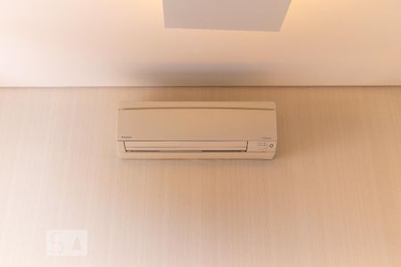 Quarto de apartamento à venda com 1 quarto, 50m² em Cambuí, Campinas