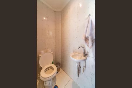 Casa à venda com 90m², 2 quartos e 2 vagasLavabo 