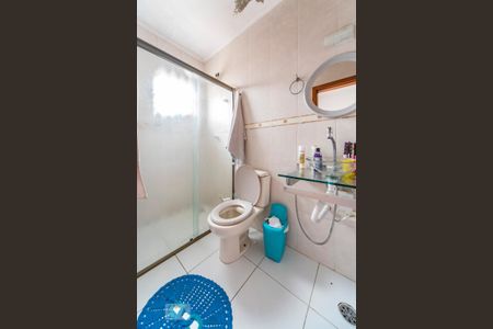 Casa à venda com 90m², 2 quartos e 2 vagasBanheiro do Quarto 2