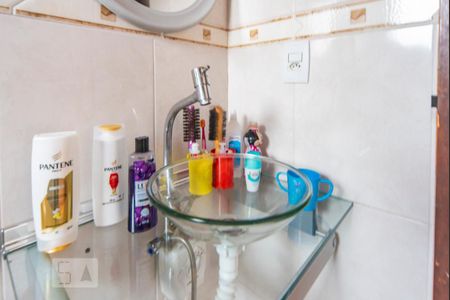 Casa à venda com 90m², 2 quartos e 2 vagasPia 