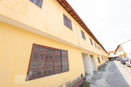 Casa de condomínio para alugar com 70m², 2 quartos e 1 vaga Casa de condomínio para alugar com 70m², 2 quartos e 1 vagaFachada