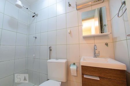Casa de condomínio para alugar com 70m², 2 quartos e 1 vaga Casa de condomínio para alugar com 70m², 2 quartos e 1 vagaBanheiro da Suite