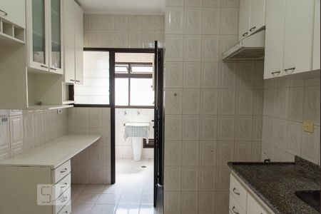 Cozinha de apartamento para alugar com 2 quartos, 55m² em Chácara Inglesa, São Paulo