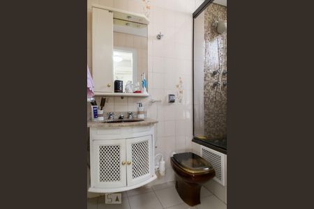 Apartamento para alugar com 270m², 3 quartos e 2 vagasBanheiro da suíte