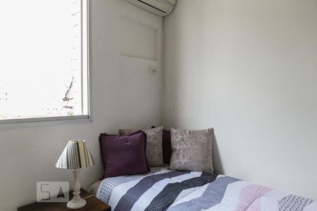 Quarto de apartamento para alugar com 3 quartos, 270m² em José Menino, Santos
