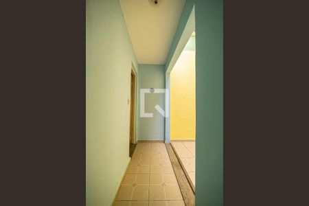 Casa à venda com 243m², 3 quartos e 2 vagasCorredor