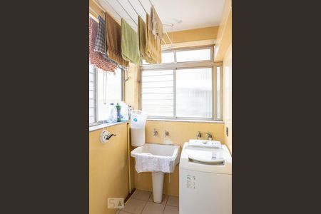 Casa à venda com 350m², 4 quartos e 2 vagasLavanderia