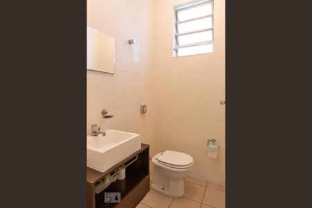Lavabo de casa à venda com 4 quartos, 350m² em Vila Romana, São Paulo