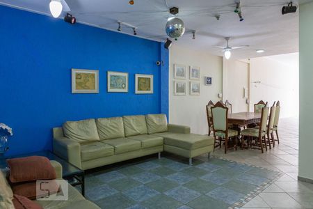 Casa à venda com 350m², 4 quartos e 2 vagasEdícula