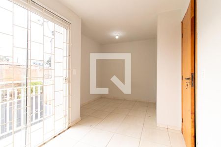 Quarto 1 de casa para alugar com 2 quartos, 54m² em Tatuquara, Curitiba